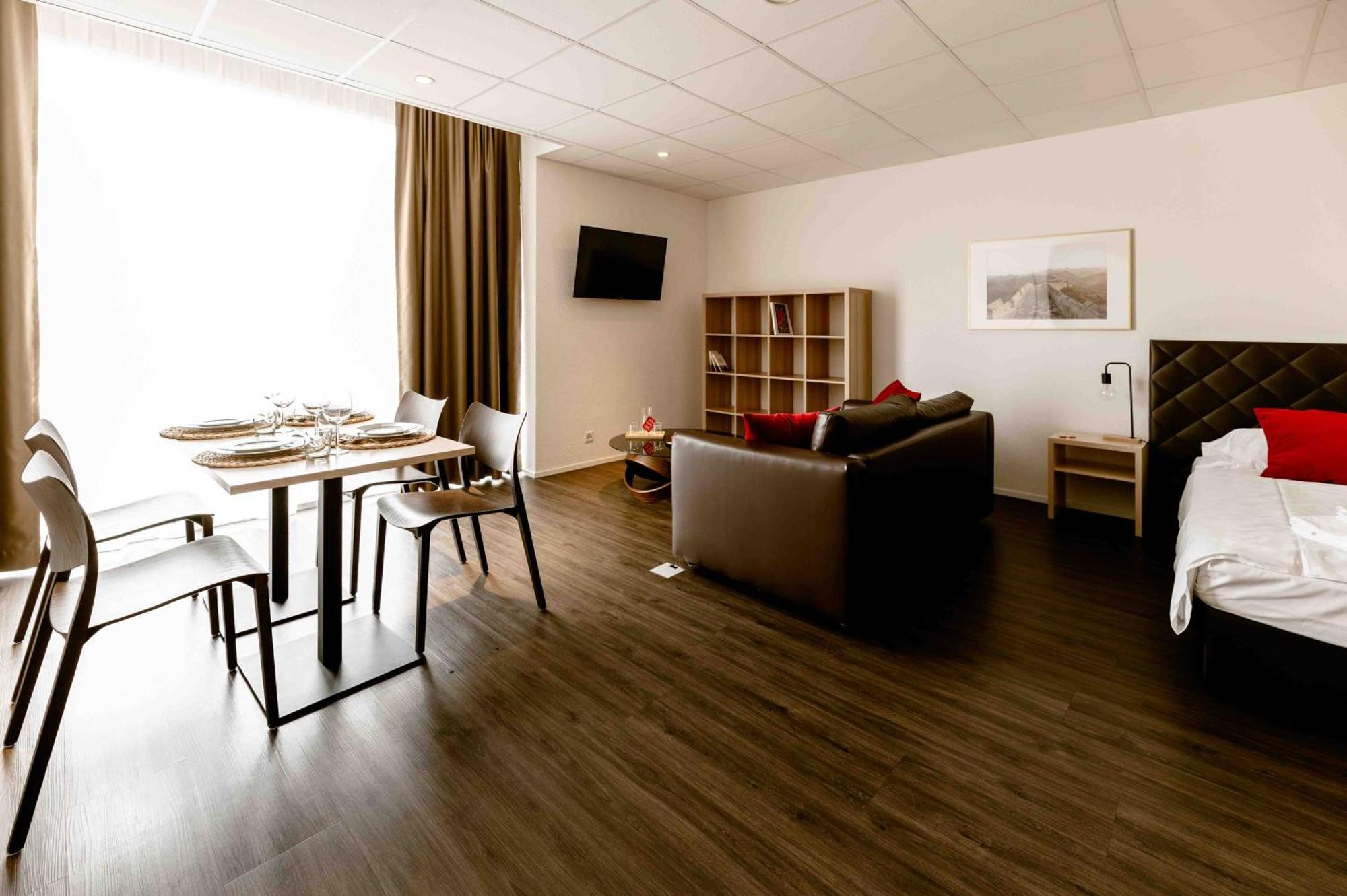 Los Lorentes Hotel Bern Airport Belp Extérieur photo