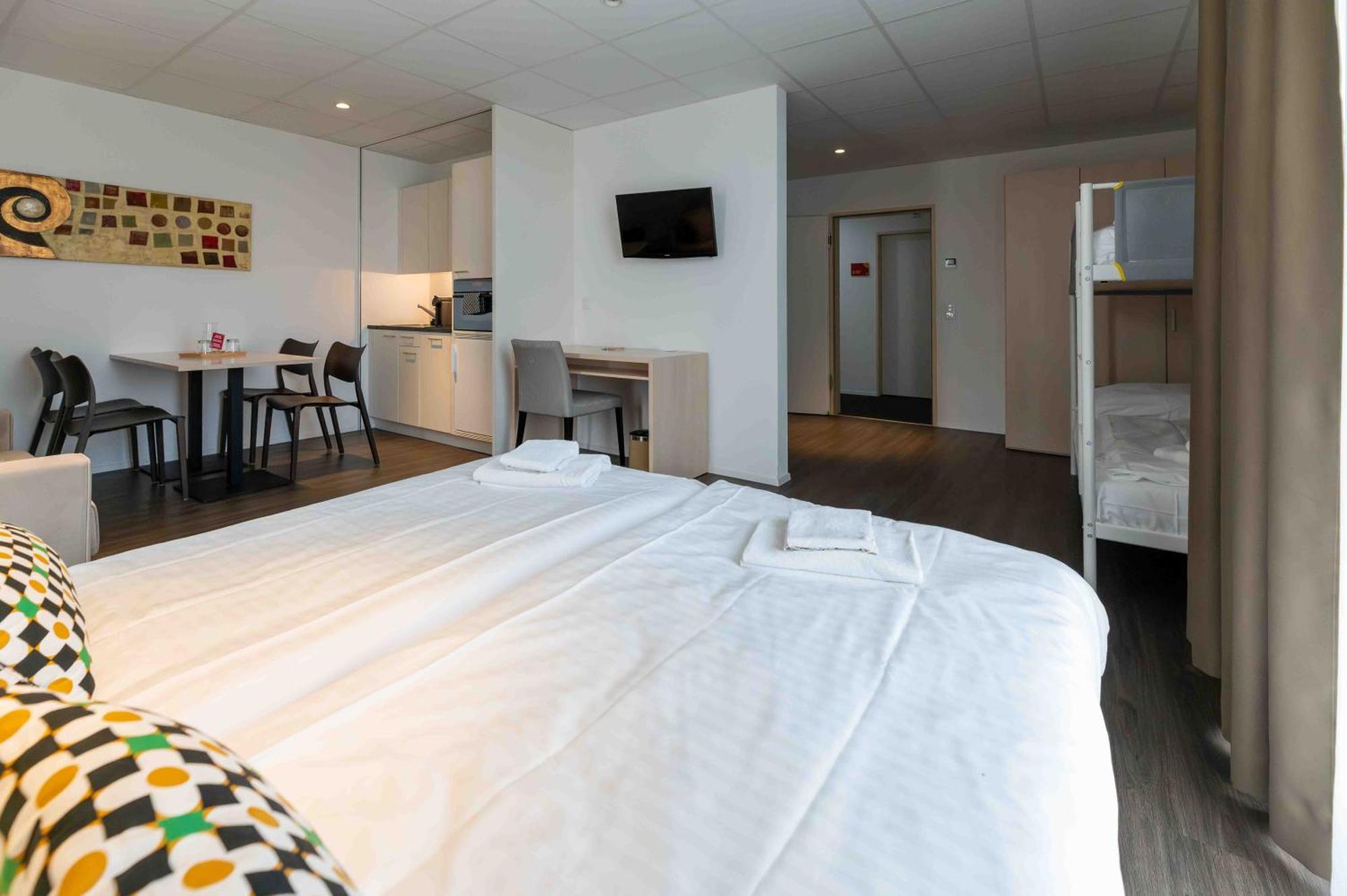 Los Lorentes Hotel Bern Airport Belp Extérieur photo