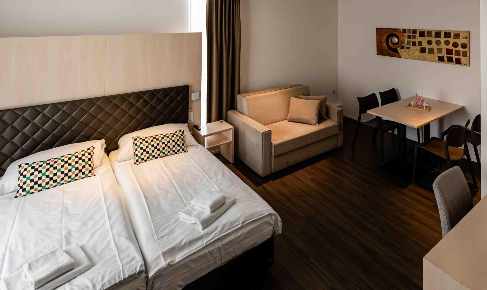 Los Lorentes Hotel Bern Airport Belp Extérieur photo